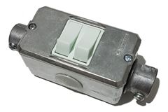 CONDULETE COMBO 1'' 2 INTERRUPTOR 